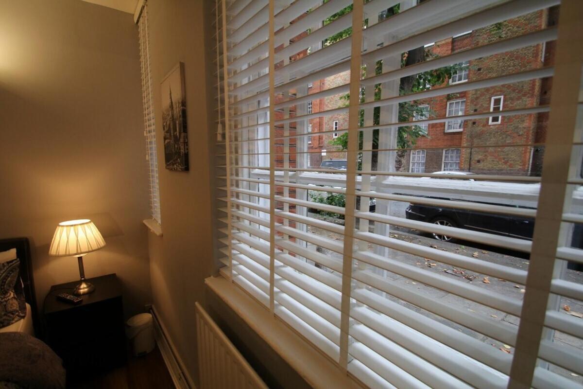 Molesey Apartments London Exterior photo